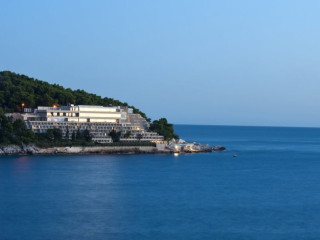 Dubrovnik Palace