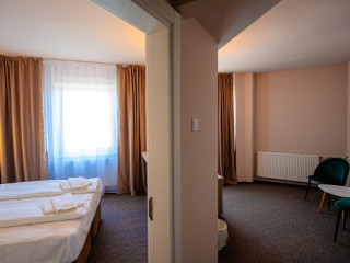 HOTEL BACOLUX SANTIS.