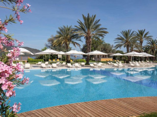 DOUBLETREE BY HILTON ISIL CLUB RESORT