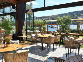 Mare Deluxe Residences Villas