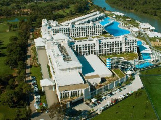 TITANIC DELUXE GOLF BELEK