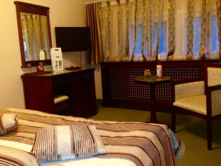 La Tunuri - Vila Economat