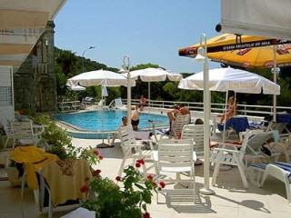 Hotel Komodor (Dubrovnik)