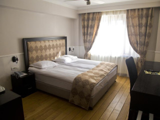 Rizzo Boutique Hotel