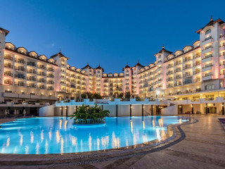 SERENIS SIDE HOTEL.