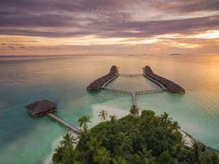 MEDHUFUSHI ISLAND RESORT (MALDIVES)