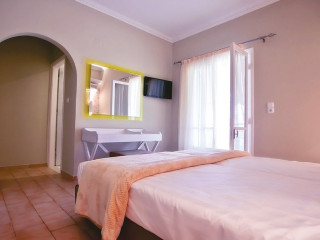 Sunny Garden (Nidri)