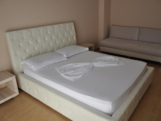 Coral Hotel (Radhime-Vlore)