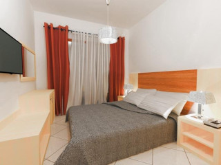 Apanemia (Pefkochori)