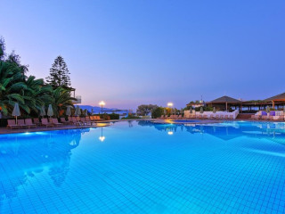 Apollonia Beach Resort and Spa (K)