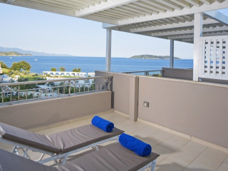 Kassandra Bay - Adults Only