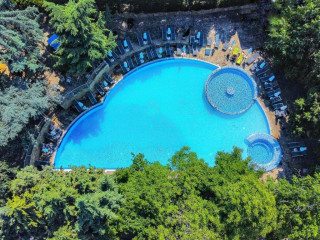 CHAMPION HOLIDAY VILLAGE