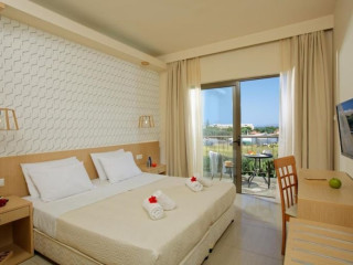 Oasis Beach Hotel Anissaras