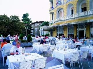 Hotel Bristrol (Lovran)