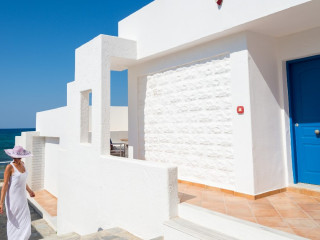 Knossos Beach Bungalows and Suites 