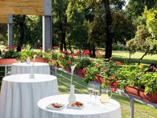 HOTEL RIVO BY BRANCO.