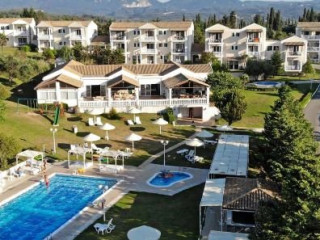 Rebeccas Village Hotel