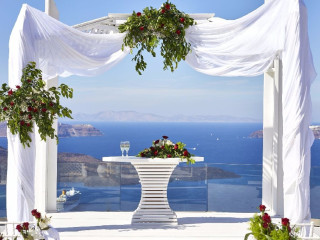 Suites of the Gods Cave Spa Hotel (Megalochori - Santorini)