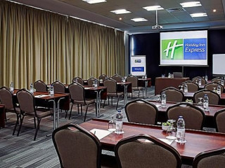 Holiday Inn Express Dubai -Internet City (Dubai)