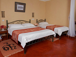 Safari Tsavo East 2 nopti + Plaja 5 nopti