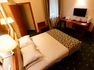 Best Western Plus Lido Hotel