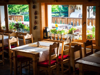 PENSIUNEA COLT DE RAI.