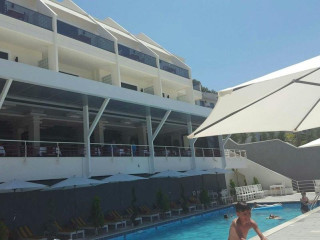 Hotel Picasso (Radhime Vlore)