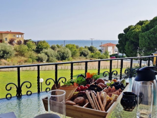 Village Mare Metaxia