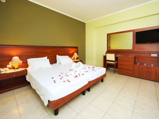 Esmeralda Hotel