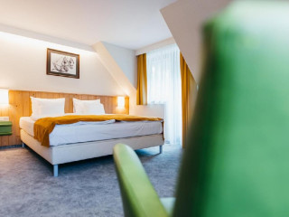 . Lobogo Camere de inchiriat