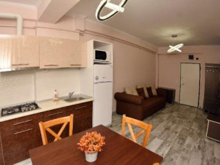 Mayfair Gardens