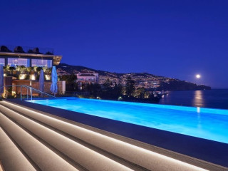 Les Suites at The Cliff Bay