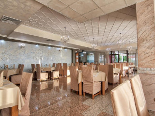 ARBANASSI PARK HOTEL 