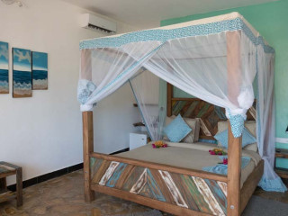 Reef and Beach Resort 4*