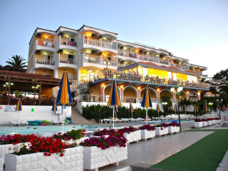 Captains Hotel  (Argassi)
