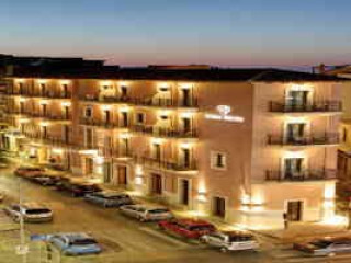 Ionia Suites Hotel
