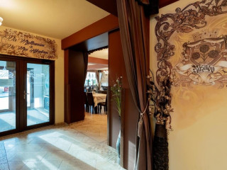 COMPLEX TURISTIC MAX INTERNATIONAL..