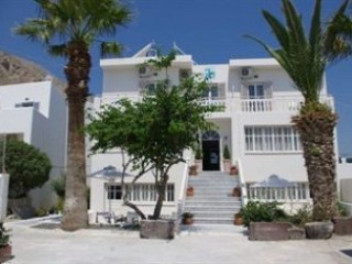 Kamari Blu Boutique Hotel