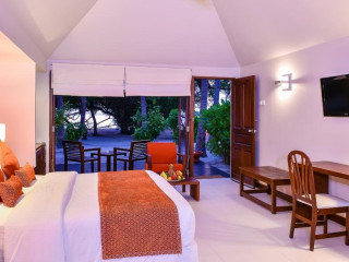 Adaaran Select Hudhuranfushi