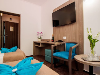 HOTEL ORIZONT COZIA