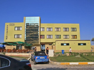 Hotel Prestige
