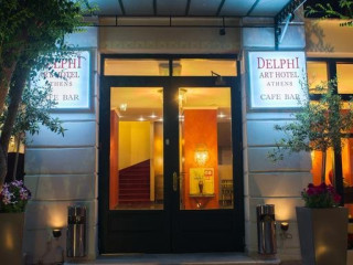 Delphi Art Hotel
