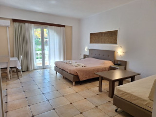 Perla Beach - Agia Marina