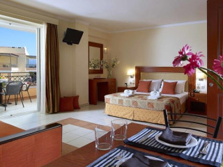 Avantis Suites (Eretria)