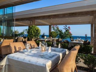 Onyx Beach Residence