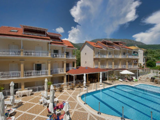 Elena Hotel - Apartments (Parga)