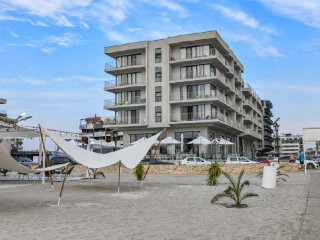 Lemon Cliff Luxury..