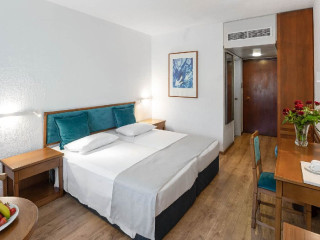 Paphos Gardens Hotel