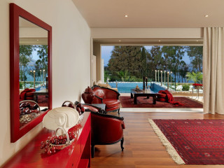 Out Of The Blue Resort and Spa 