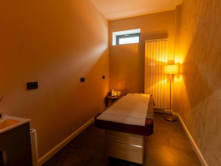 HOTEL AZUGA SKI BIKE RESORT